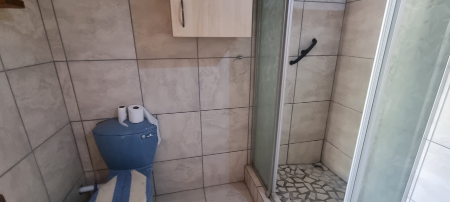 To Let 2 Bedroom Property for Rent in Fraaiuitsig Western Cape